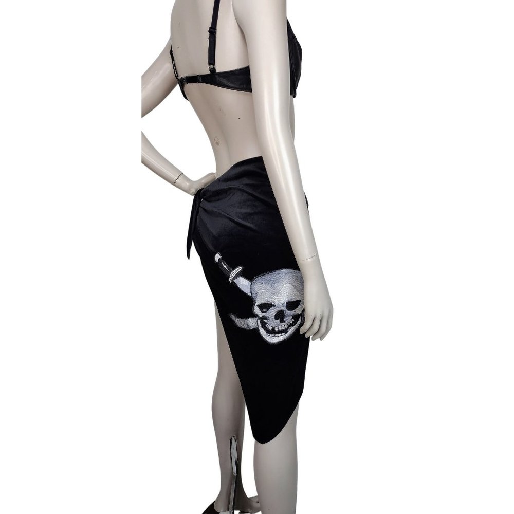 Vintage Black Velvet Embroidered Skull & Bones Pirate Shawl Wrap Skirt O…
